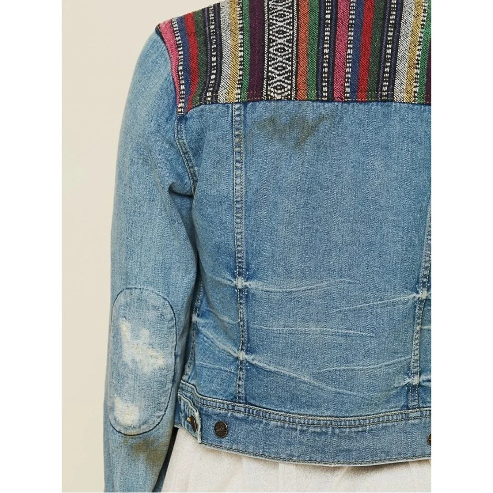 FREE PEOPLE Women’s Baja Distressed Embroidered Denim Jean Jacket Size 2 - Picture 5 of 9
